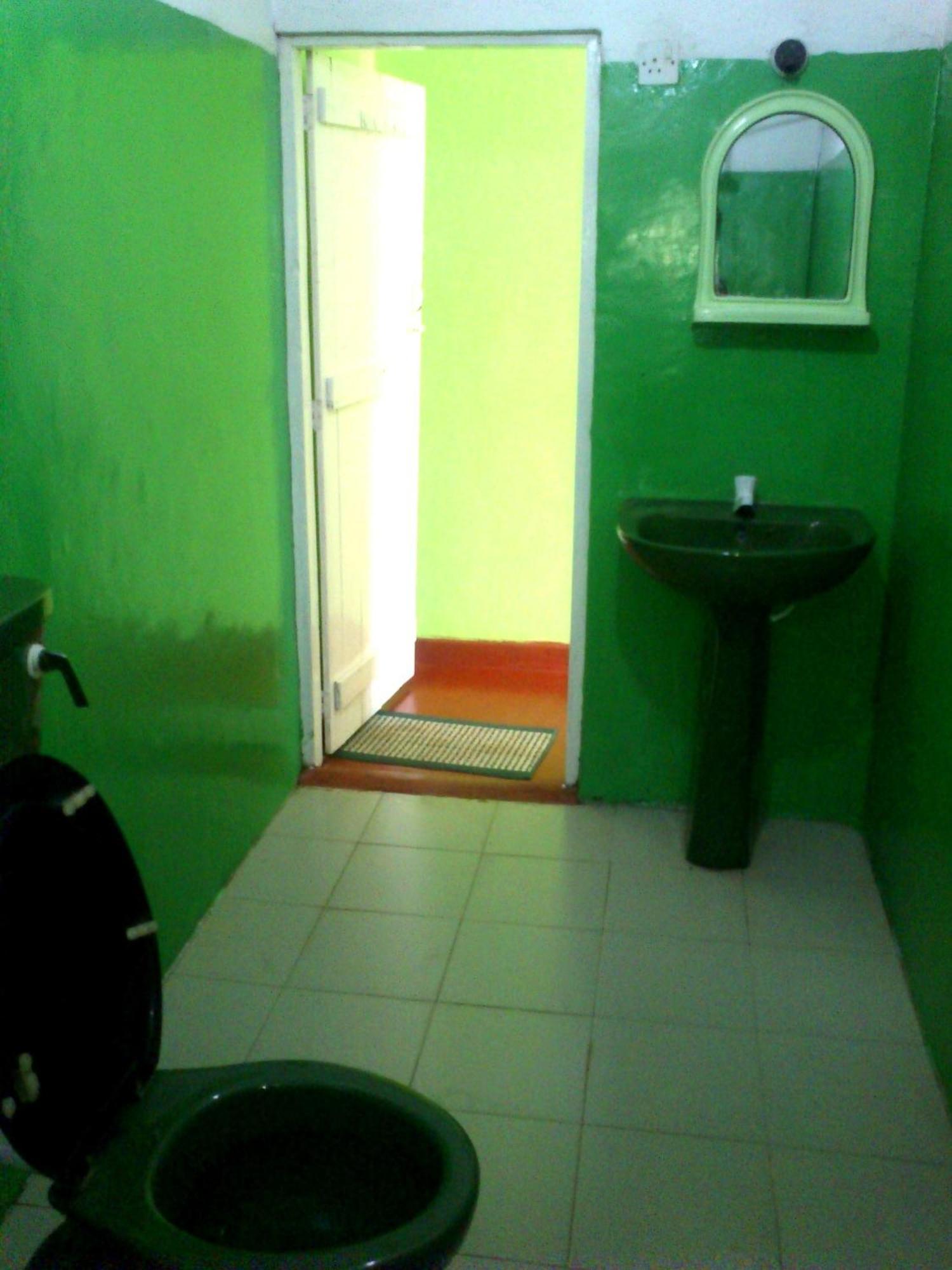 Haniffas Holiday Inn Kandy Room photo